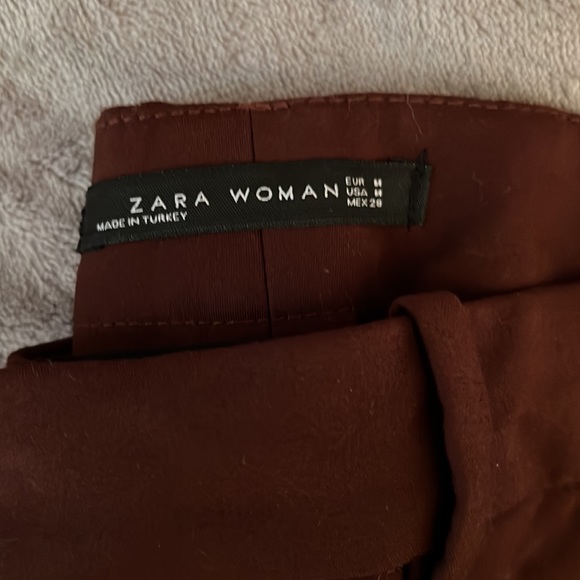 Zara burgundy pant with black stripe - Picture 3 of 3